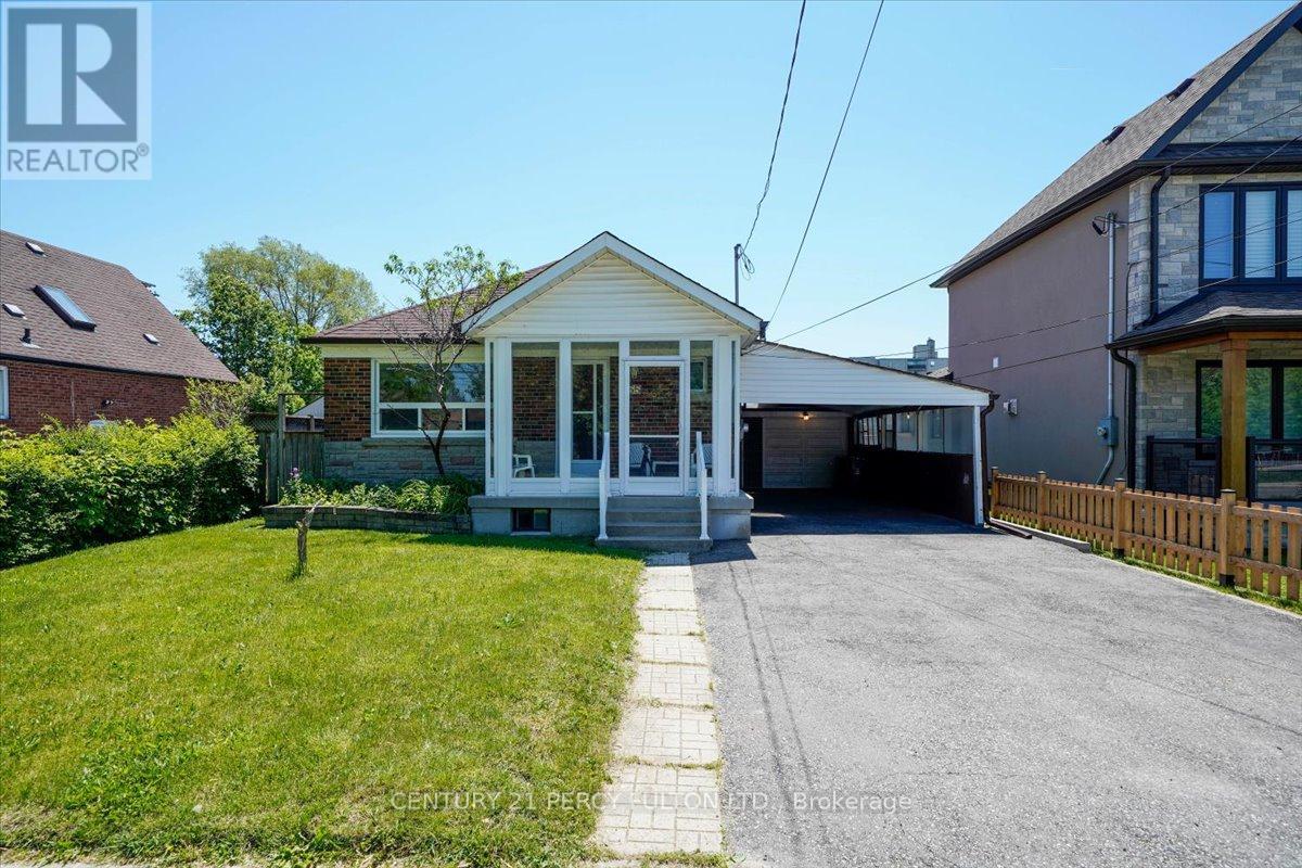55 CORNWALLIS DRIVE, Toronto, Ontario