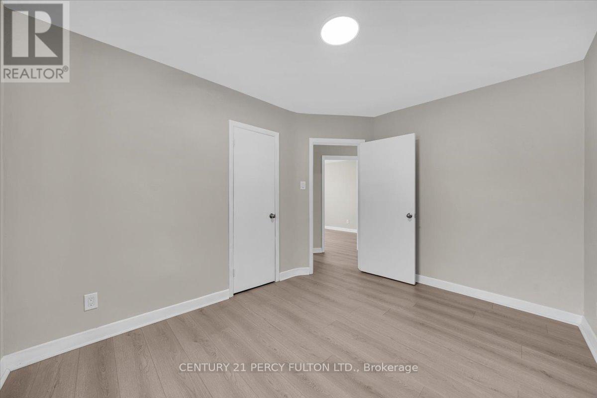 55 Cornwallis Drive, Toronto, Ontario  M1P 1H6 - Photo 10 - E13247036
