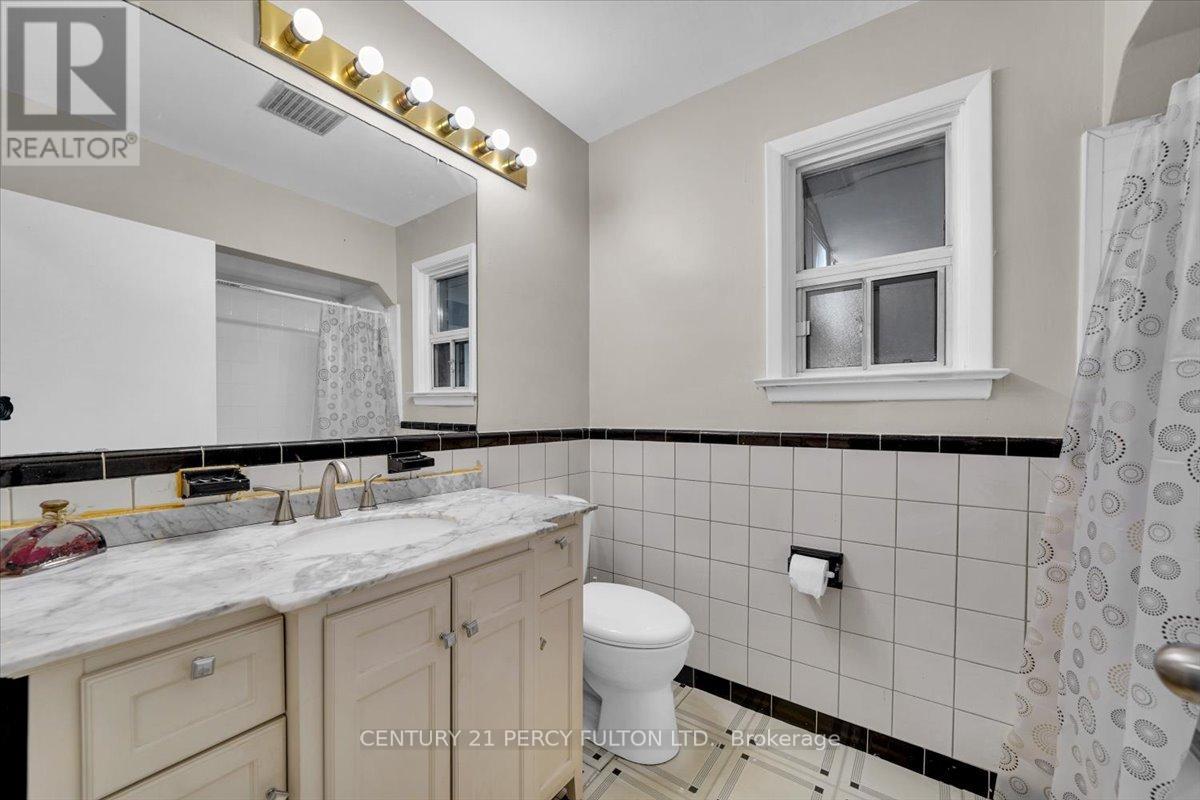 55 Cornwallis Drive, Toronto, Ontario  M1P 1H6 - Photo 13 - E13247036