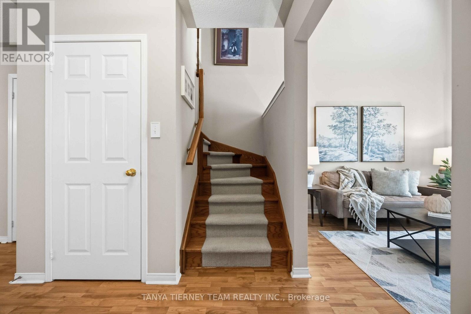 17 Robert Attersley Drive E, Whitby, Ontario  L1R 3E3 - Photo 7 - E13247040
