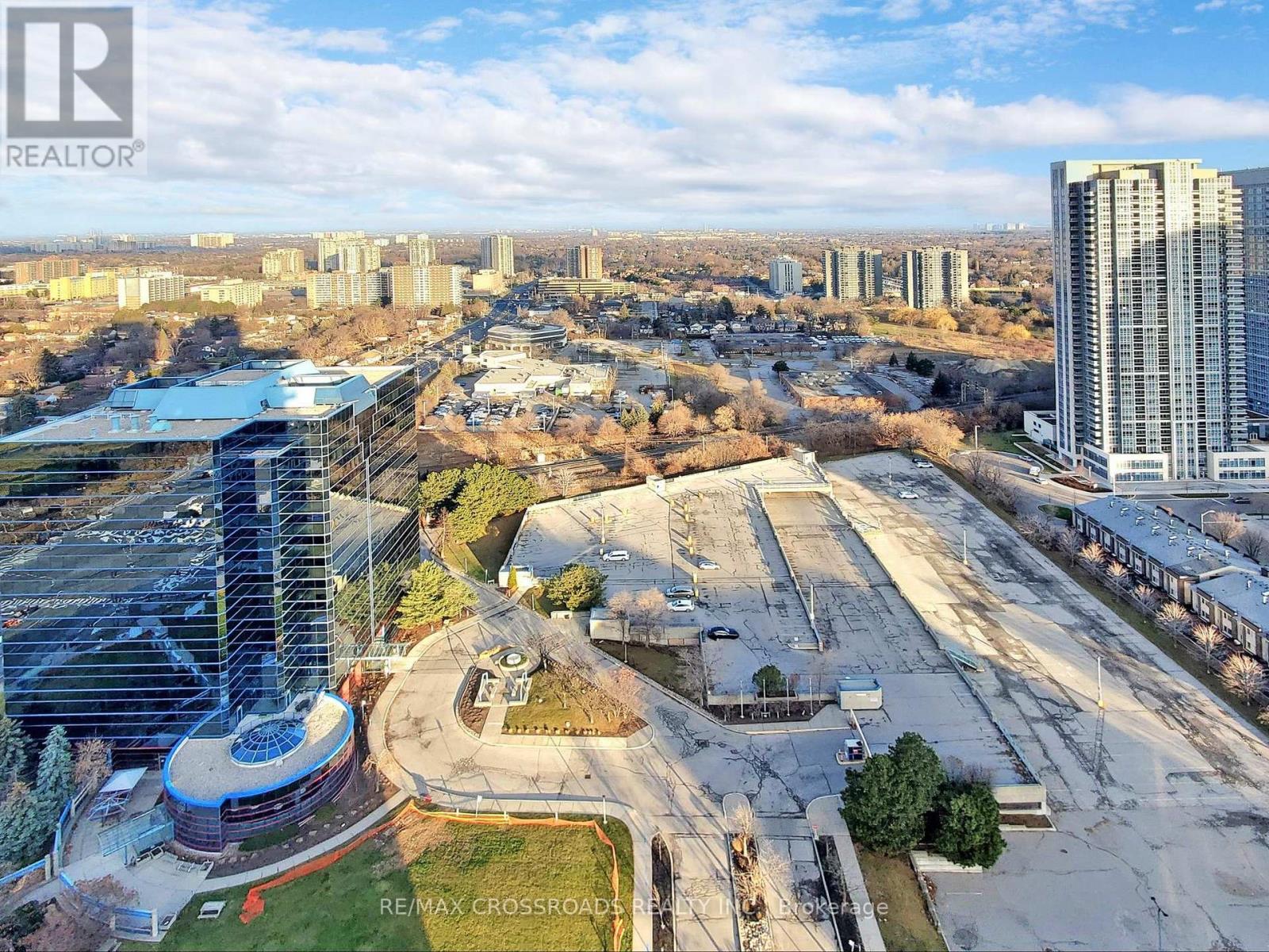 3303 - 2033 Kennedy Road, Toronto, Ontario  M1T 0B9 - Photo 37 - E13247086