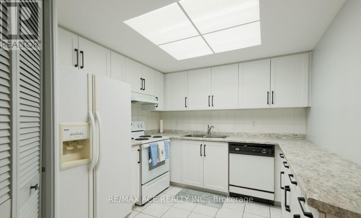 580 - 1 Greystone Walk Drive, Toronto, Ontario  M1K 5J3 - Photo 8 - E13247116