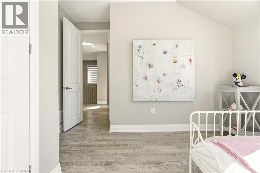 1456 Ford Strathy Crescent, Oakville, Ontario  L6H 3W9 - Photo 39 - 40837088