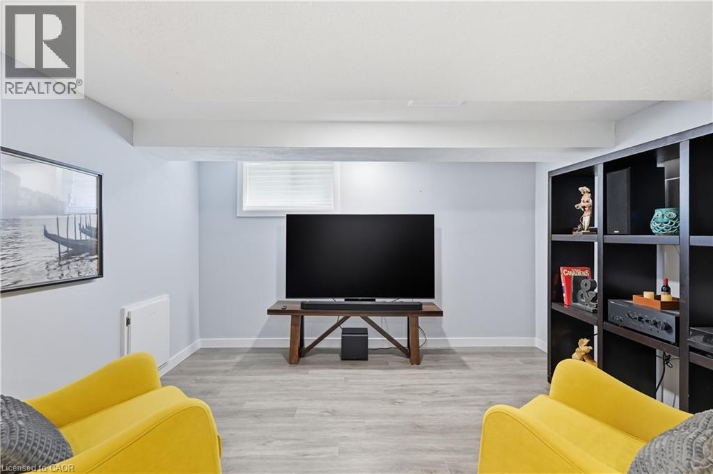 18 Ipswich Place, Hamilton, Ontario  L8K 3E7 - Photo 24 - 40835614