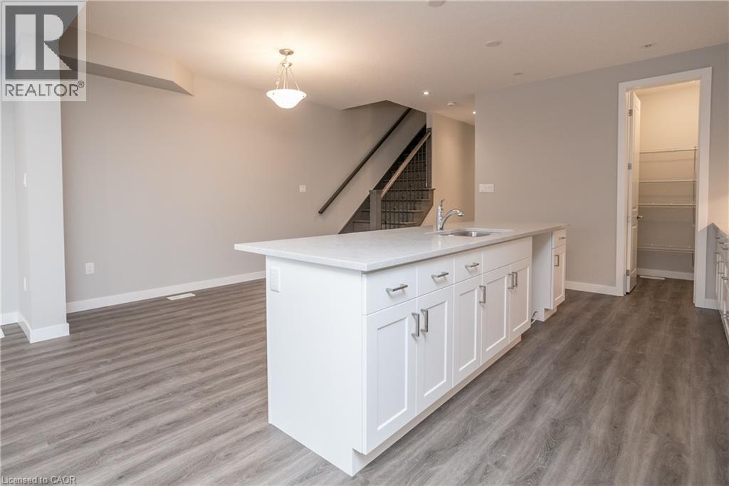 855 Robert Ferrie Drive, Kitchener, Ontario  N2R 0P2 - Photo 12 - 40835572