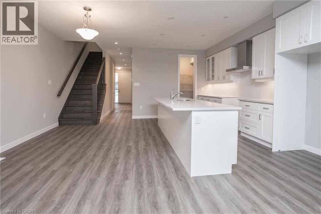 855 Robert Ferrie Drive, Kitchener, Ontario  N2R 0P2 - Photo 13 - 40835572