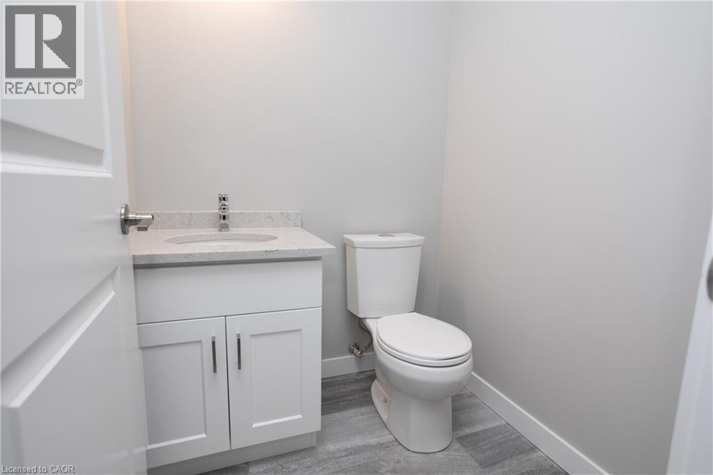 855 Robert Ferrie Drive, Kitchener, Ontario  N2R 0P2 - Photo 4 - 40835572