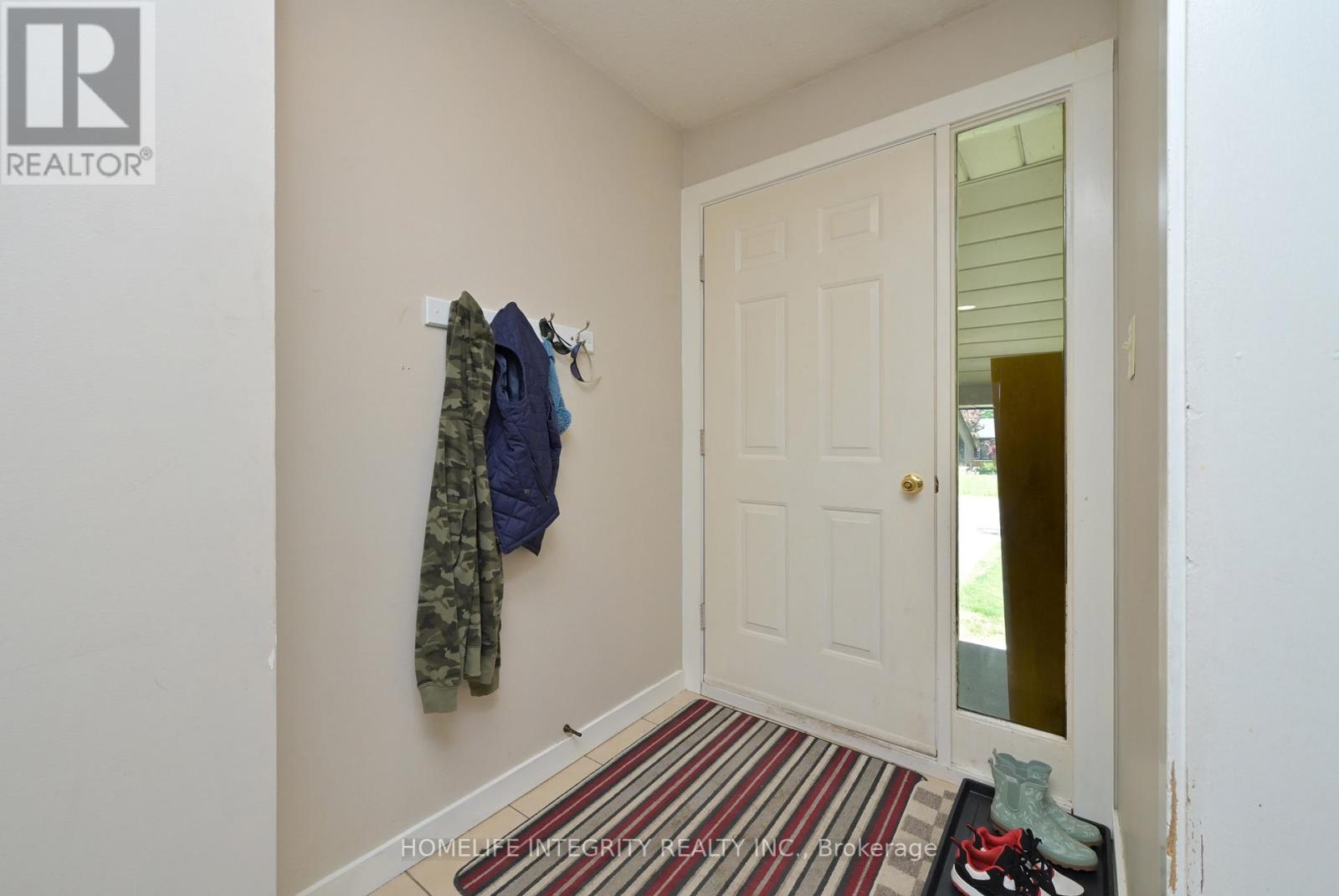 311 Centre Street N, New Tecumseth, Ontario  L0G 1A0 - Photo 3 - N13246996