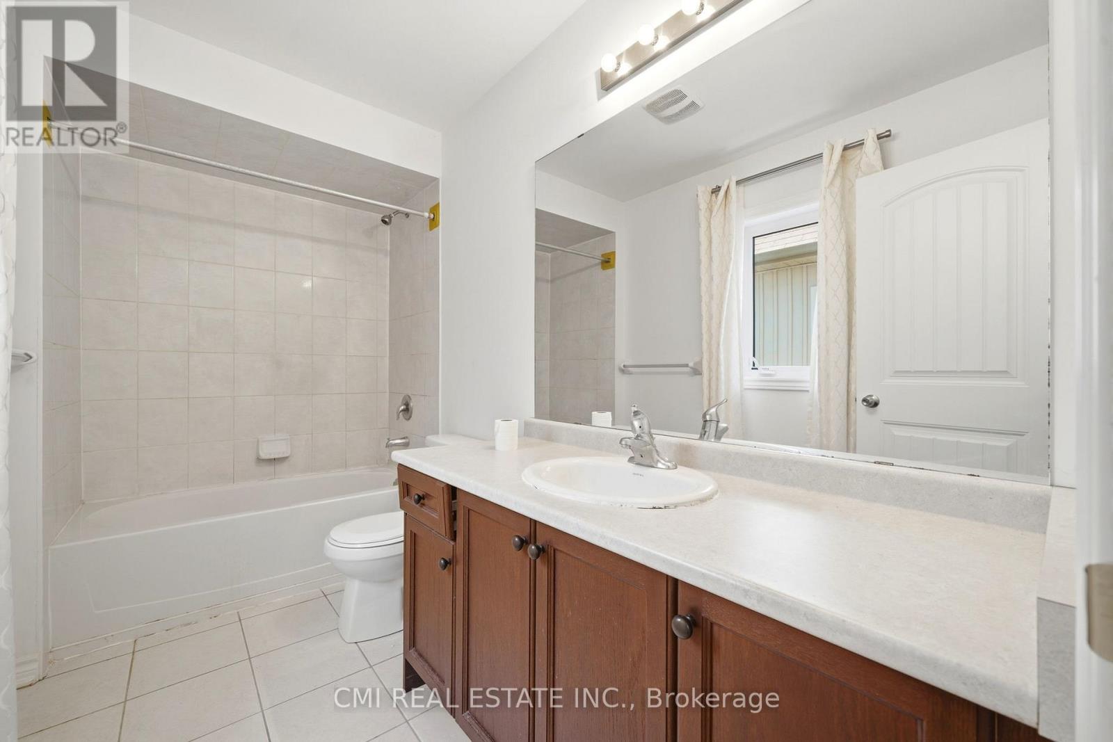 144 Gold Park Gate, Essa, Ontario  L3W 0L9 - Photo 36 - N13247010