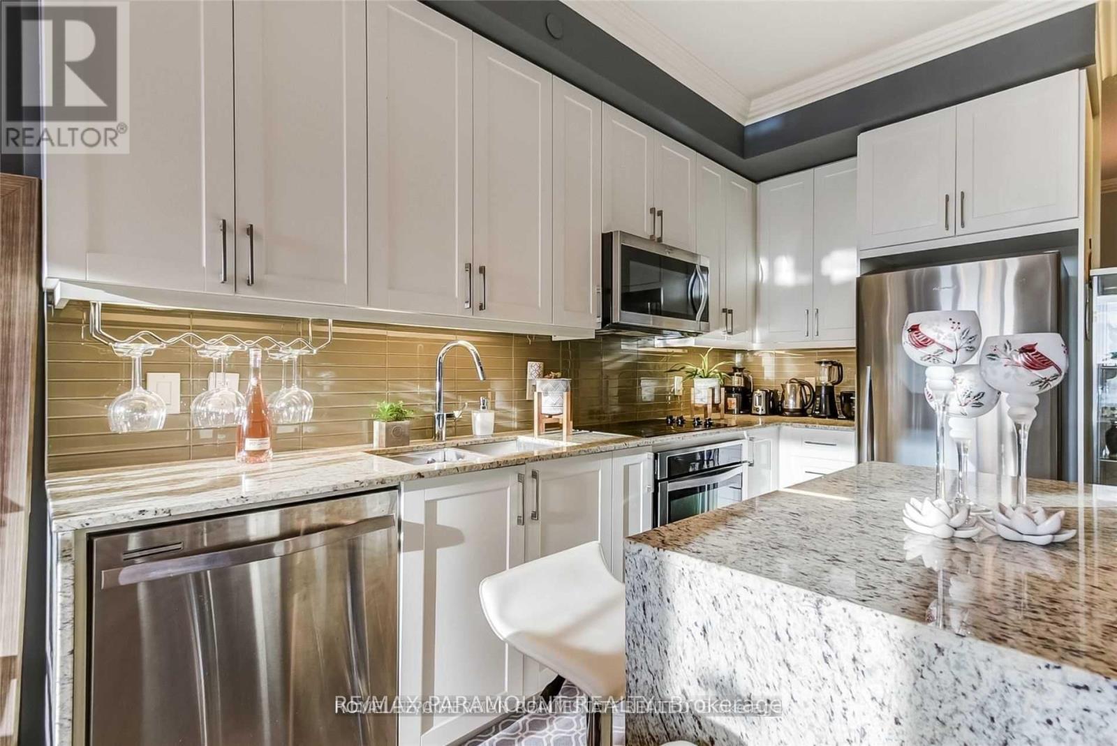 706b - 9600 Yonge Street, Richmond Hill, Ontario  L4C 0X3 - Photo 4 - N13247064