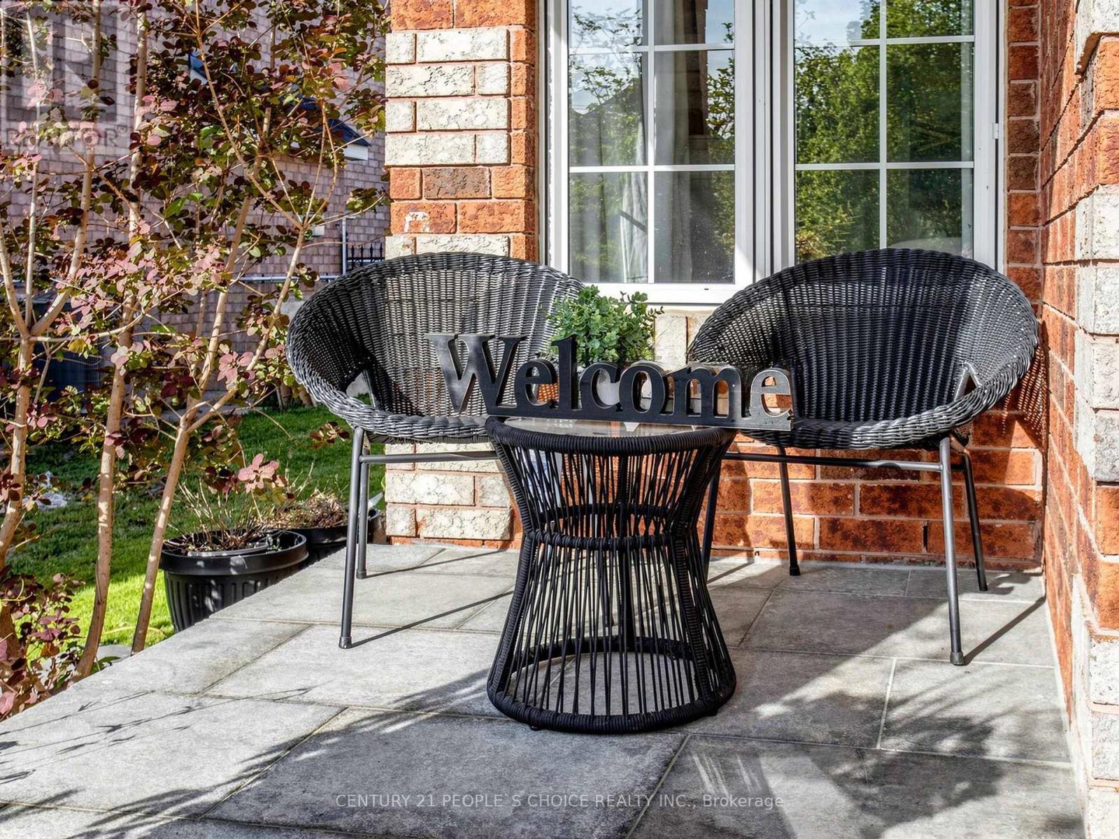 63 Kerfoot Crescent, Georgina, Ontario  L4P 4C1 - Photo 4 - N13247104