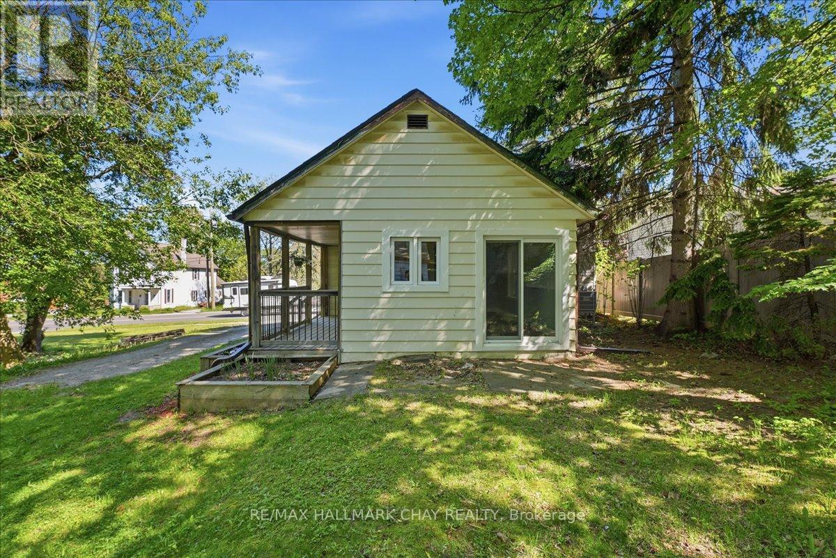 17 Church Street, Innisfil (Cookstown), Ontario  L0L 1L0 - Photo 3 - N13247124