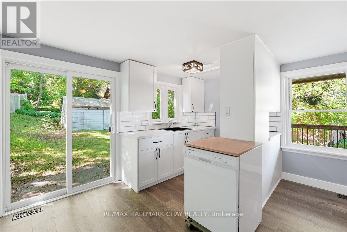 17 Church Street, Innisfil (Cookstown), Ontario  L0L 1L0 - Photo 9 - N13247124
