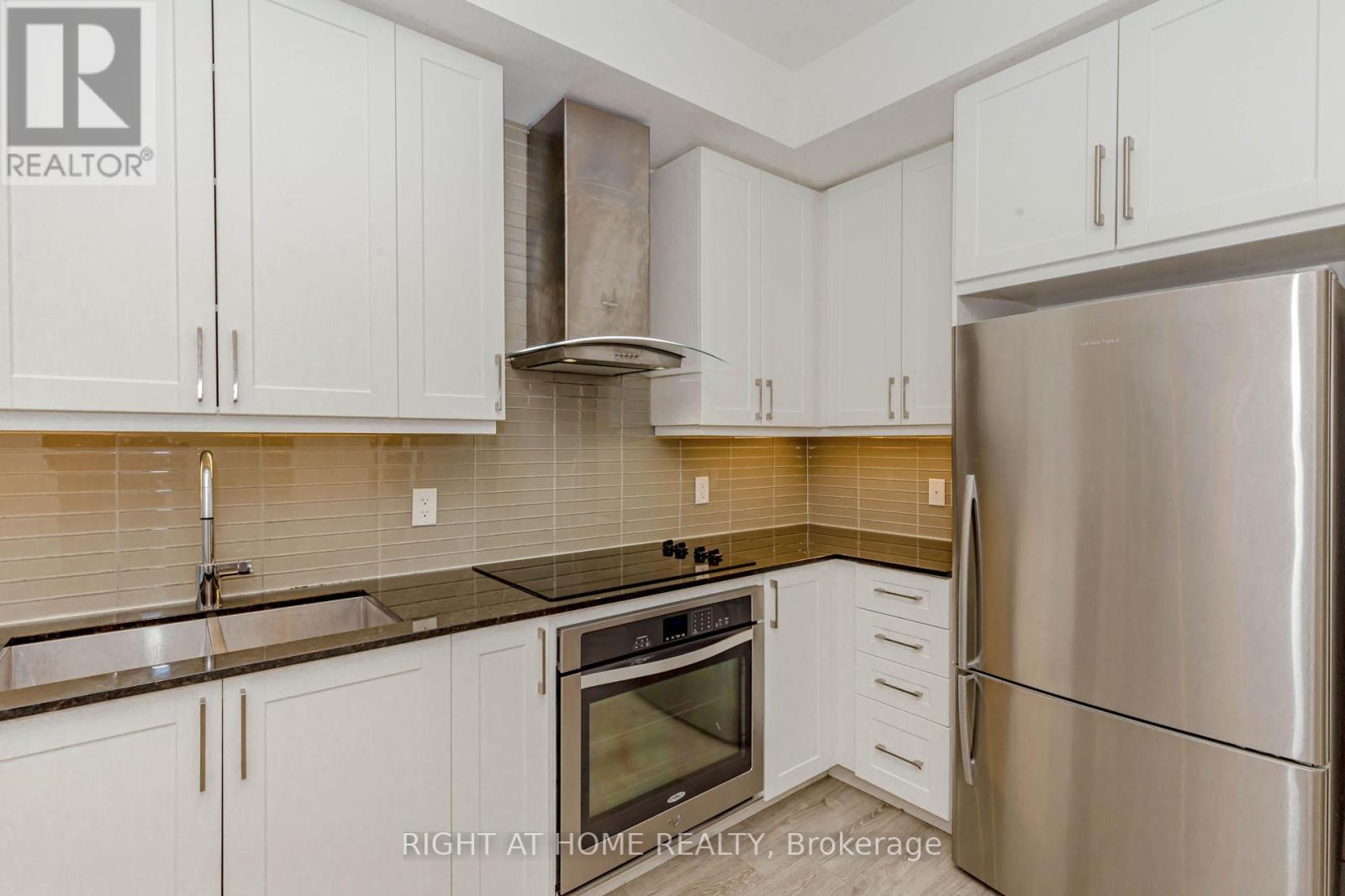 1603 - 9608 Yonge Street, Richmond Hill, Ontario  L4C 0X4 - Photo 14 - N13247168