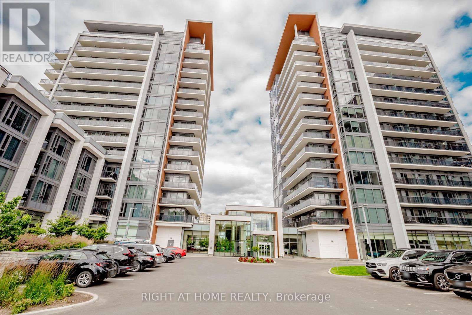 1603 - 9608 Yonge Street, Richmond Hill, Ontario  L4C 0X4 - Photo 4 - N13247168