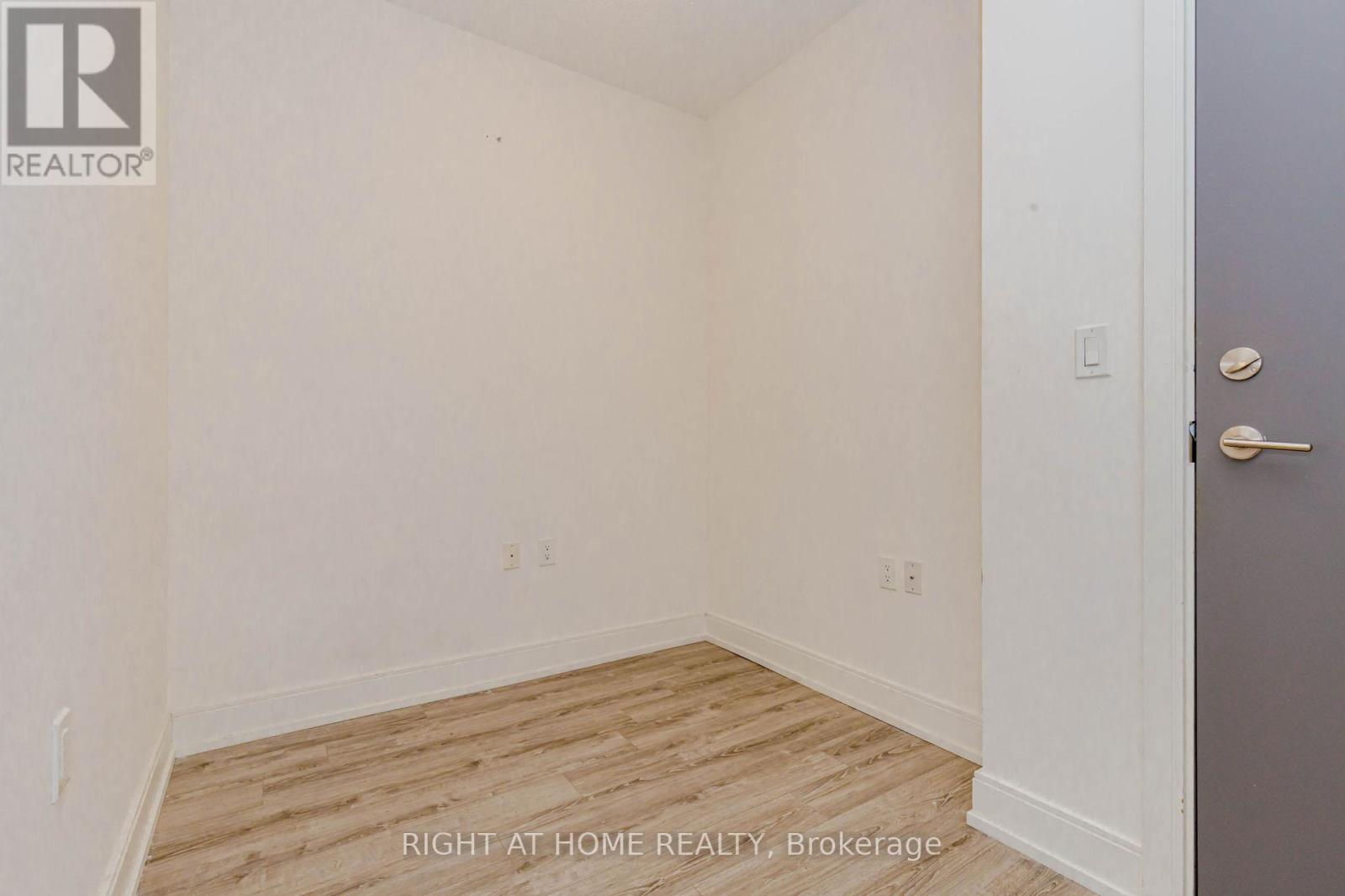 1603 - 9608 Yonge Street, Richmond Hill, Ontario  L4C 0X4 - Photo 9 - N13247168