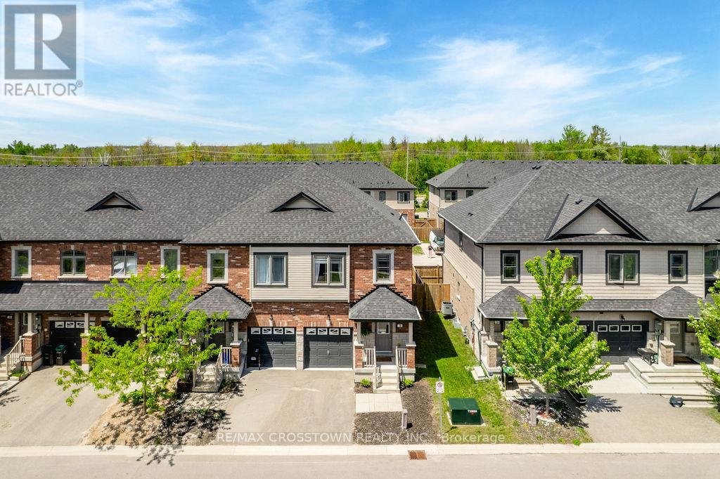 18 DENEB STREET, Barrie, Ontario