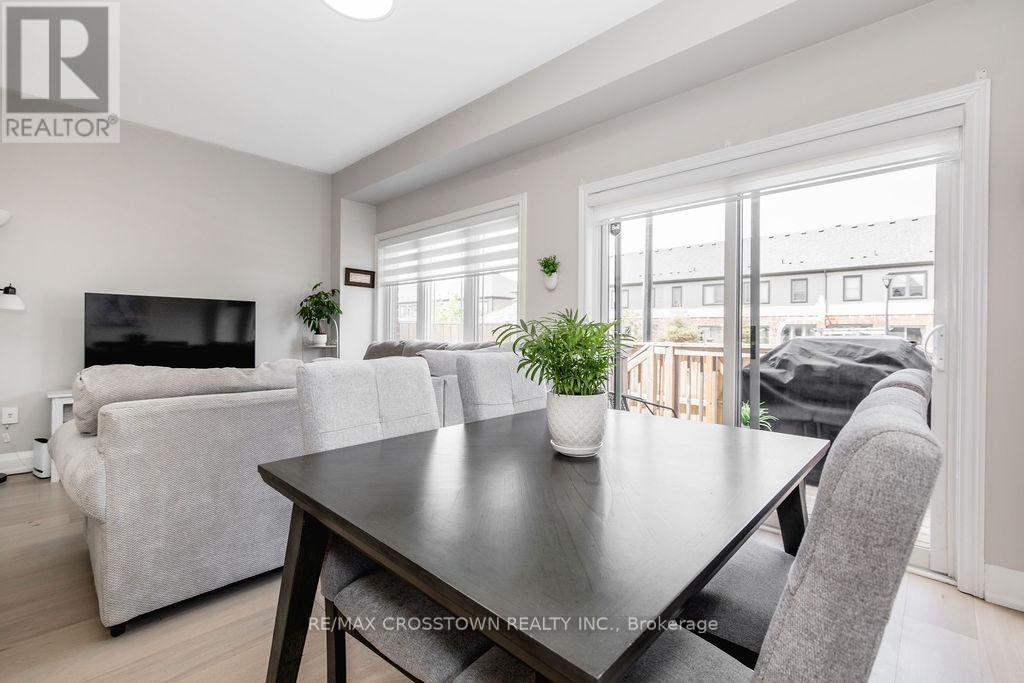 18 Deneb Street, Barrie, Ontario  L4M 0K6 - Photo 8 - S13247242