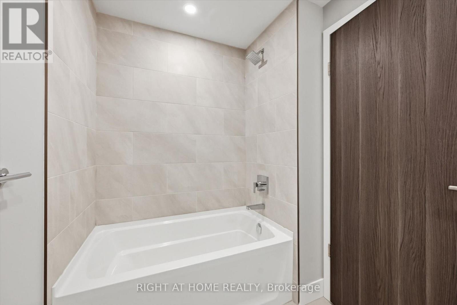 502 - 57 Lakeport Road, St. Catharines, Ontario  L2N 4P6 - Photo 24 - X13088564
