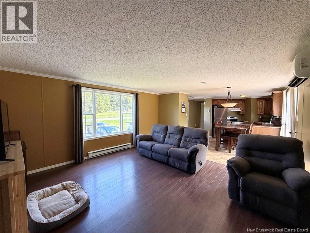678 Toussaint Road, Edmundston, New Brunswick  E7B 2T8 - Photo 5 - NB141039