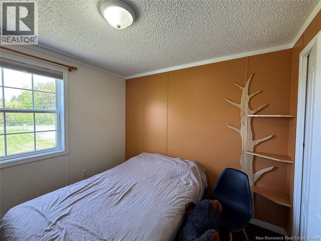 678 Toussaint Road, Edmundston, New Brunswick  E7B 2T8 - Photo 9 - NB141039