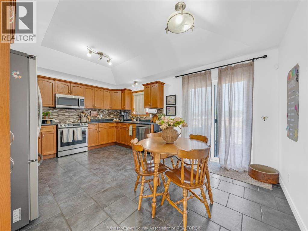 3040 Troup Crescent, Windsor, Ontario  N8R 0A5 - Photo 14 - 26013222