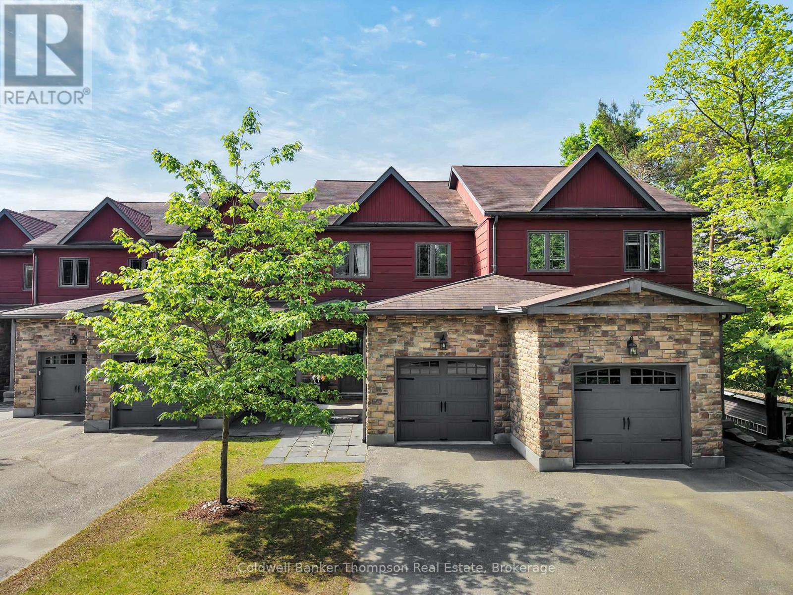 2 - 23 Winona Drive, Huntsville, Ontario P1H 1L9 - Photo 3 - X12942920