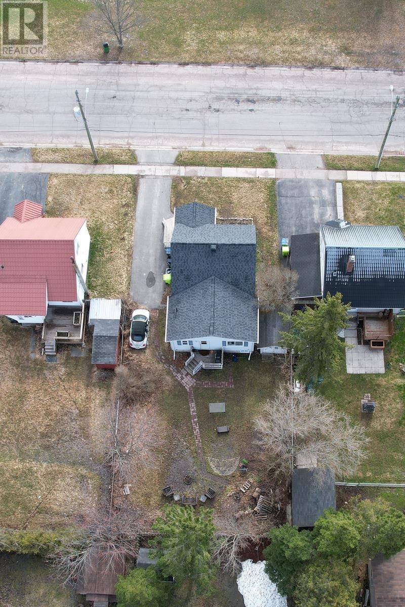 27 Weldon Ave, Sault Ste. Marie, Ontario  P6B 3C4 - Photo 48 - SM260821