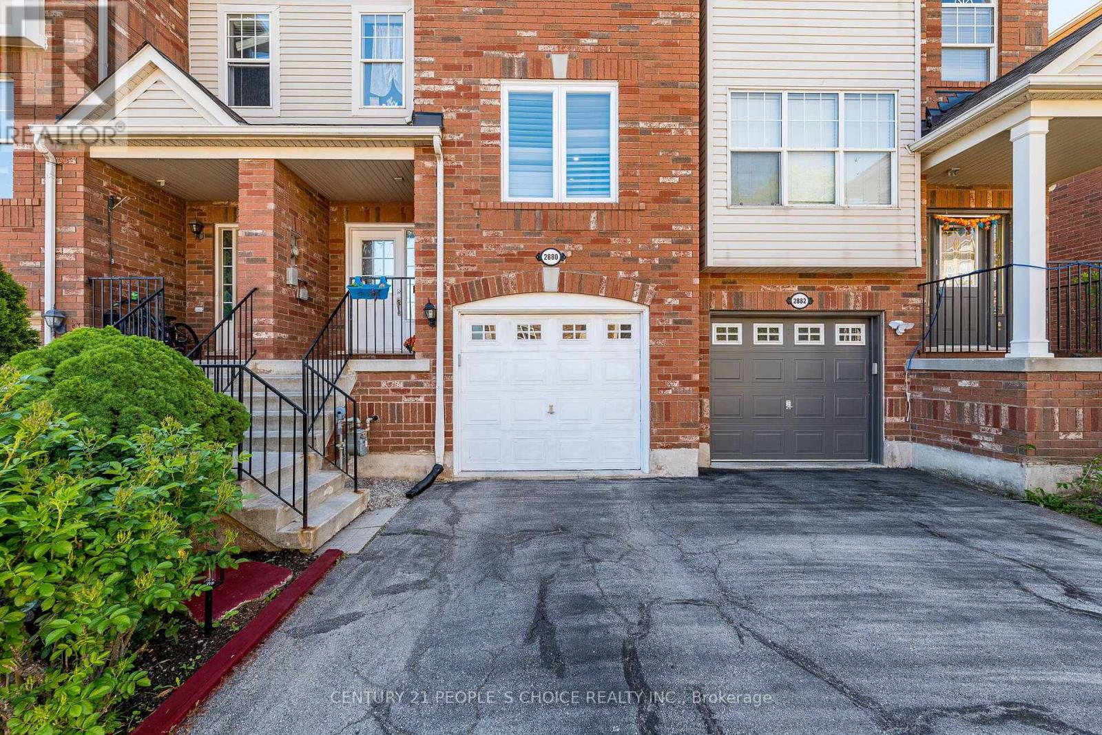 2880 Garnethill Way, Oakville, Ontario  L6M 5E8 - Photo 2 - W13246928