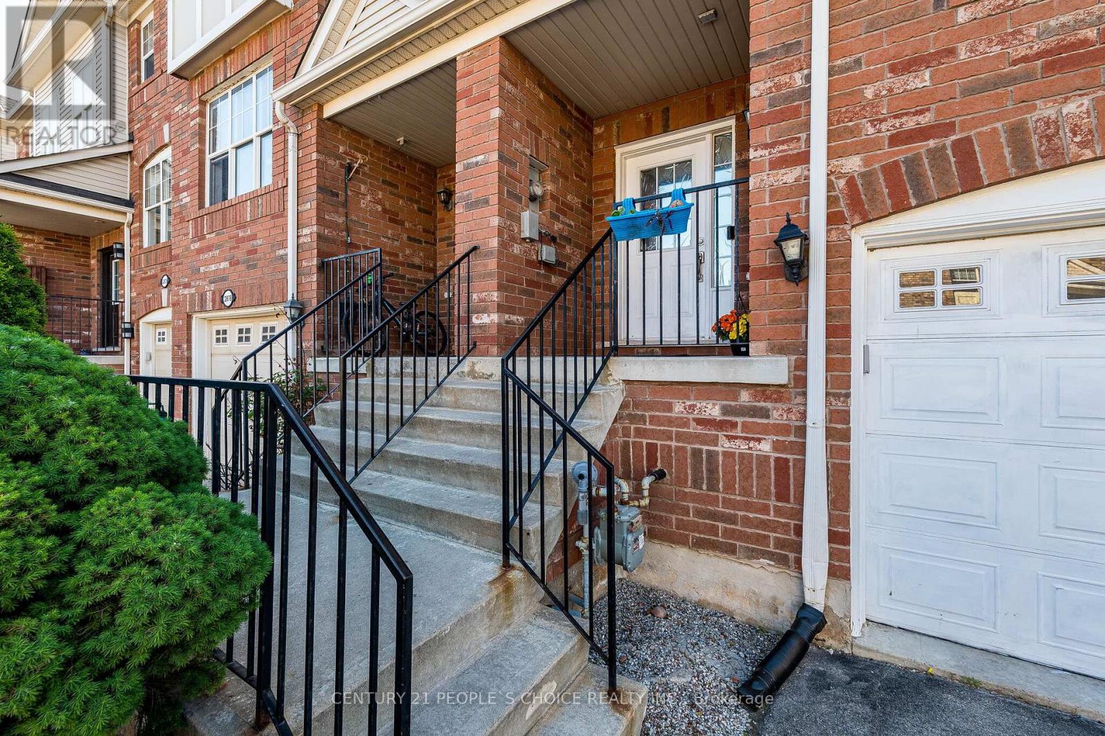 2880 Garnethill Way, Oakville, Ontario  L6M 5E8 - Photo 3 - W13246928