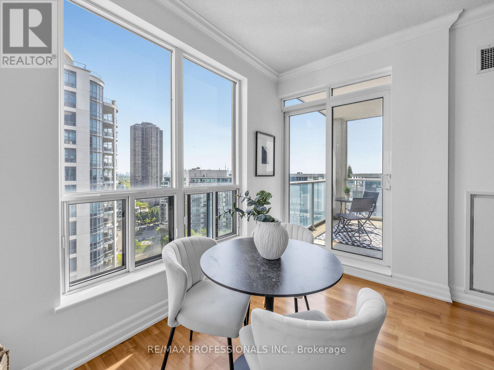 1202 - 2087 Lake Shore Boulevard W, Toronto, Ontario  M8V 4G3 - Photo 8 - W13247024