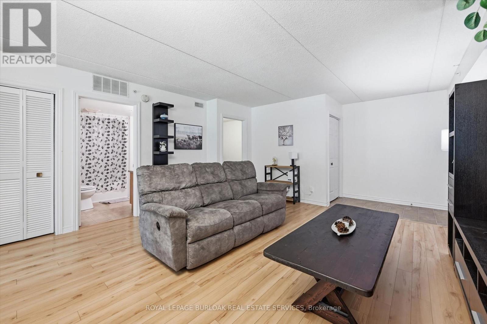 107 - 2085 Appleby Line, Burlington, Ontario  L7L 7H4 - Photo 8 - W13247052