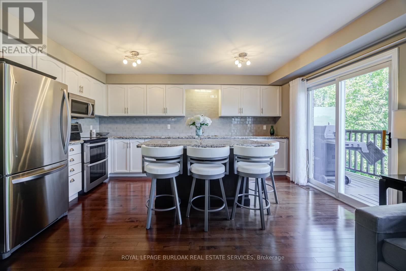2295 Kingfisher Court, Oakville (Wt West Oak Trails), Ontario  L6M 3Z3 - Photo 12 - W13247188