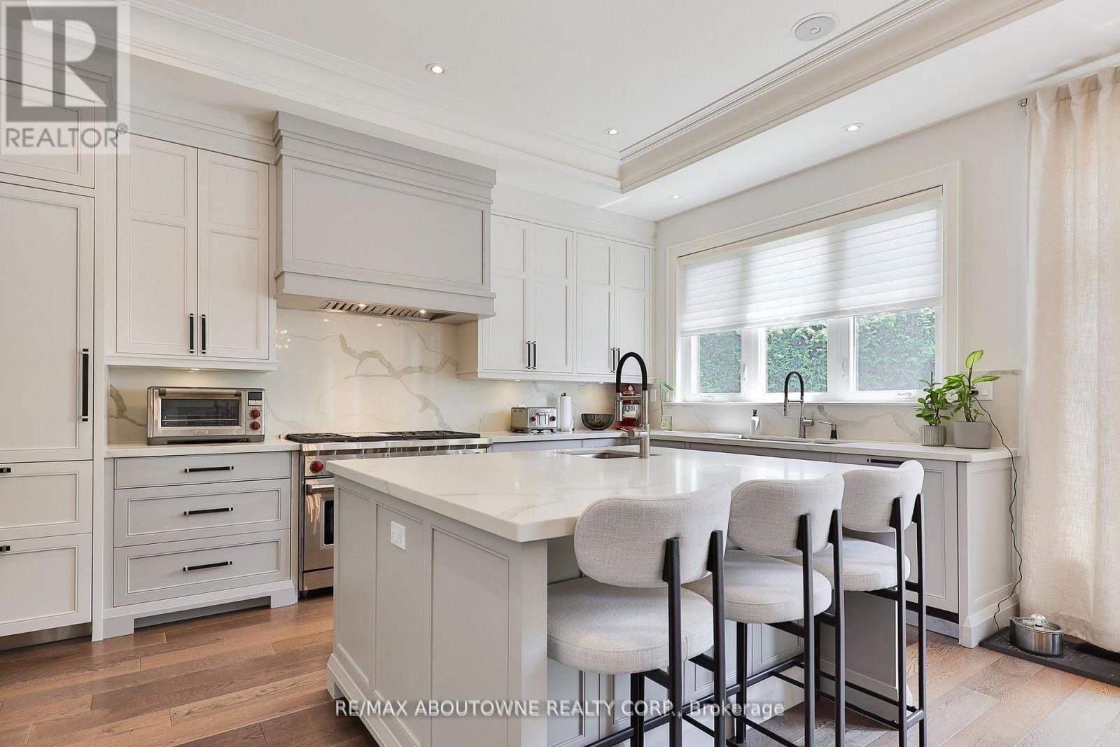 408 Saville Crescent, Oakville (Wo West), Ontario  L6L 3T8 - Photo 14 - W13247270