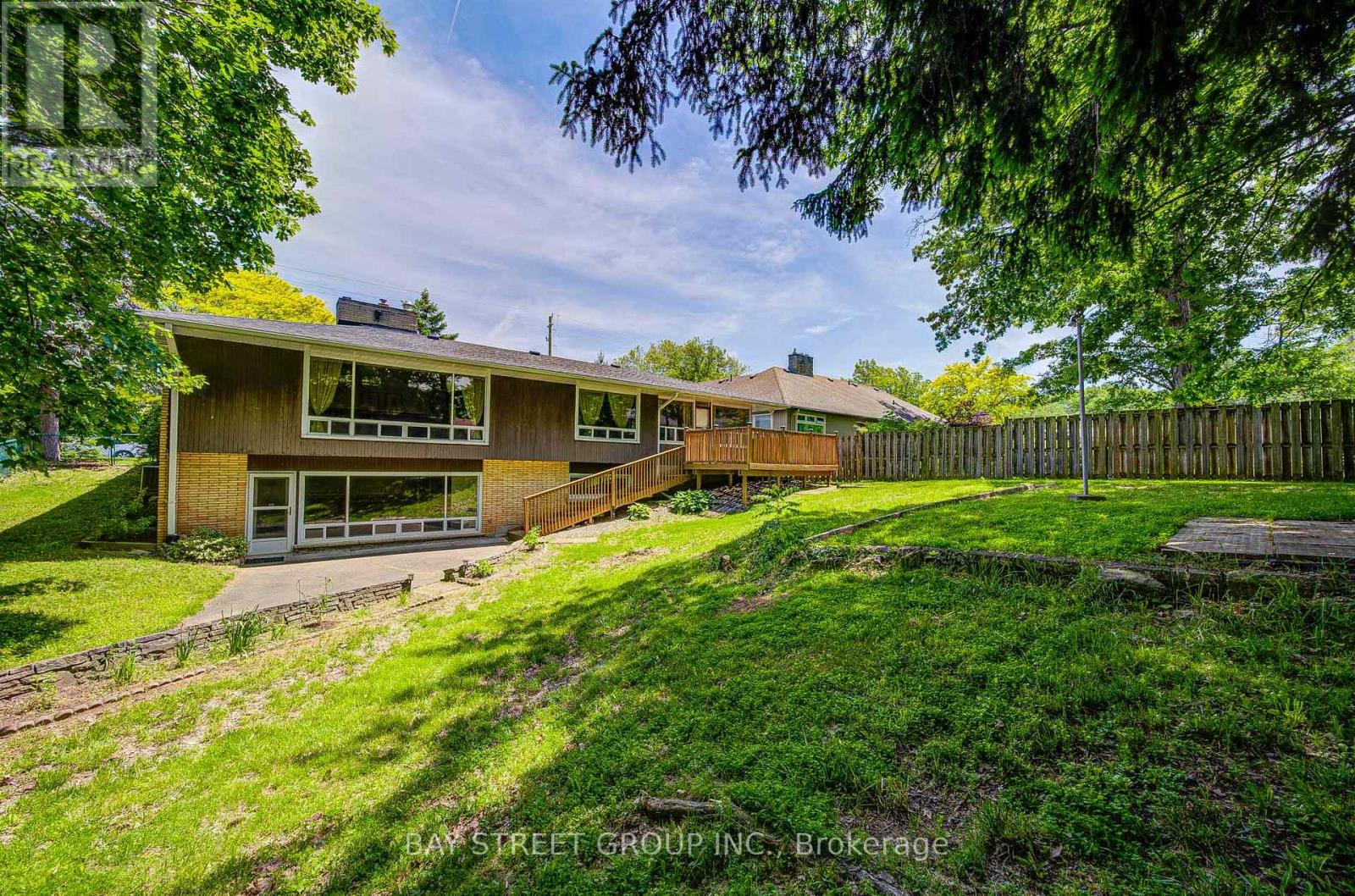 88 Marsdale Drive, St. Catharines, Ontario  L2T 3S9 - Photo 49 - X13247248