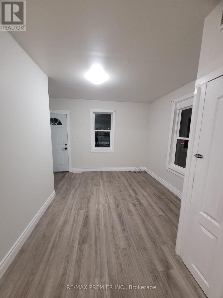 Front - 189 King Street E, Chatham-Kent, Ontario  N7M 3N3 - Photo 10 - X13247258