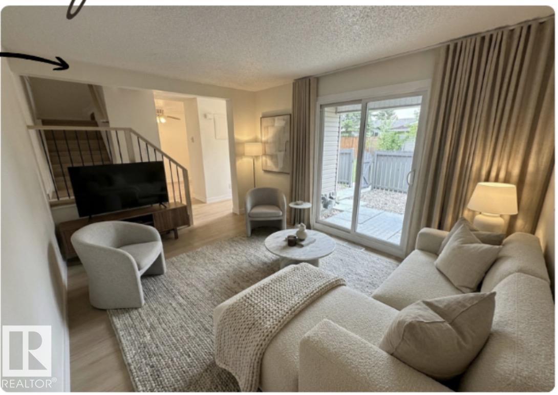 1618 Lakewood Rd W Nw, Edmonton, Alberta T6K 3H4 - Photo 6 - E4491721