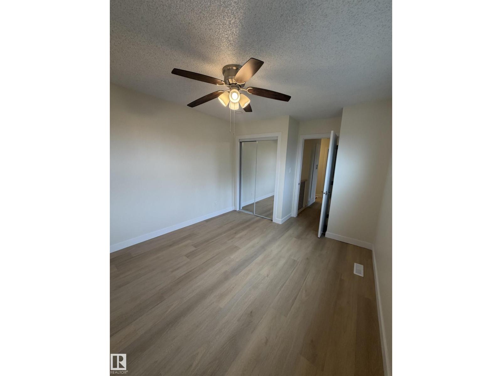 1618 Lakewood Rd W Nw, Edmonton, Alberta T6K 3H4 - Photo 21 - E4491721