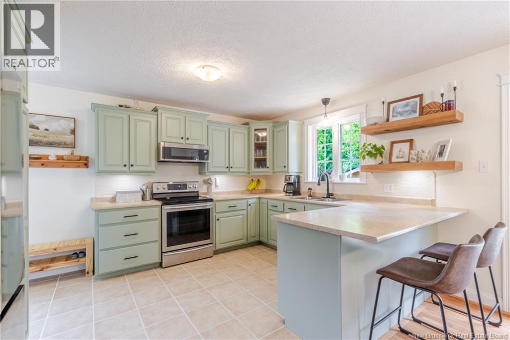 157 Bunker Street, Fredericton, New Brunswick E3A 0T1 - Photo 4 - NB141079