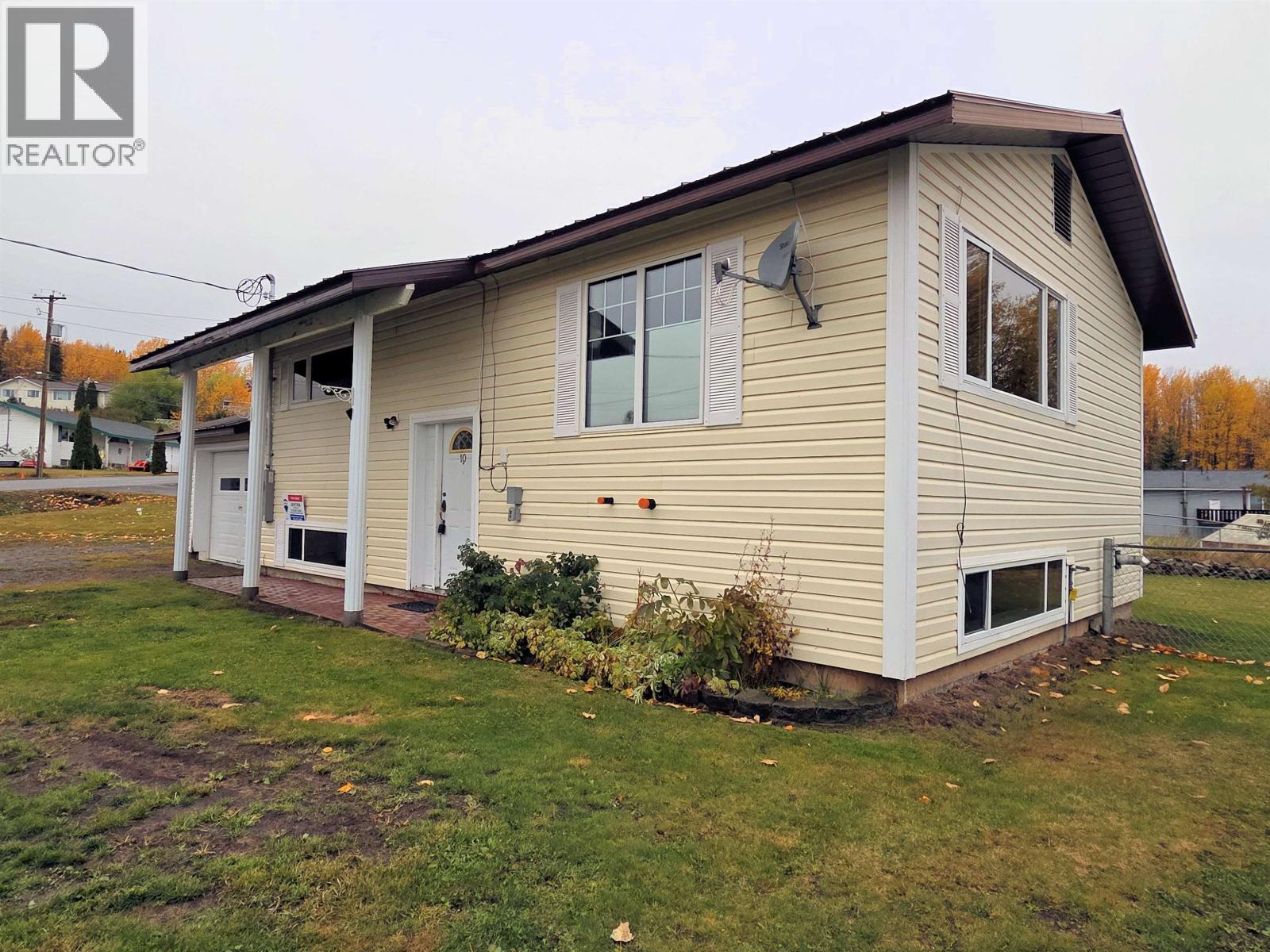10 Mcdonald Avenue, Granisle, British Columbia  V0J 1W0 - Photo 1 - R3132649