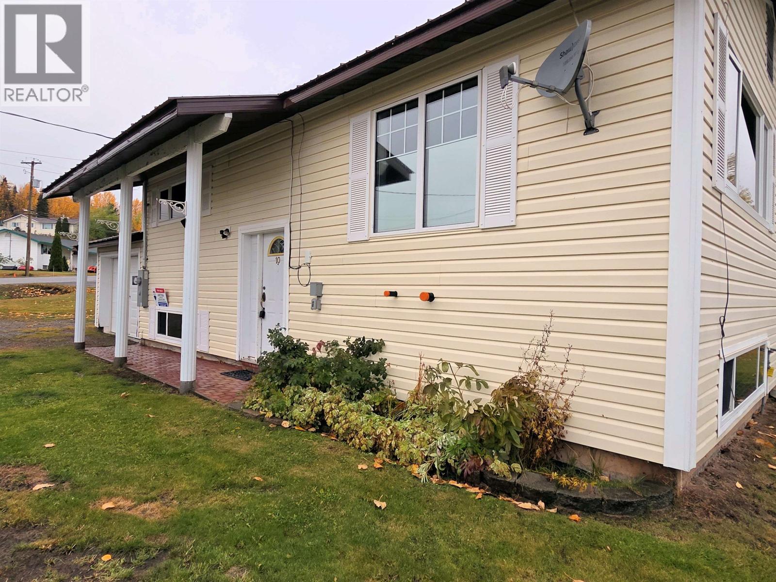 10 Mcdonald Avenue, Granisle, British Columbia  V0J 1W0 - Photo 2 - R3132649