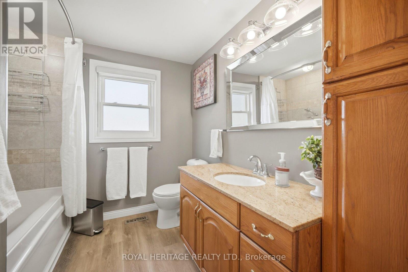 115 Clover Ridge Drive E, Ajax, Ontario  L1S 1H1 - Photo 25 - E13234044