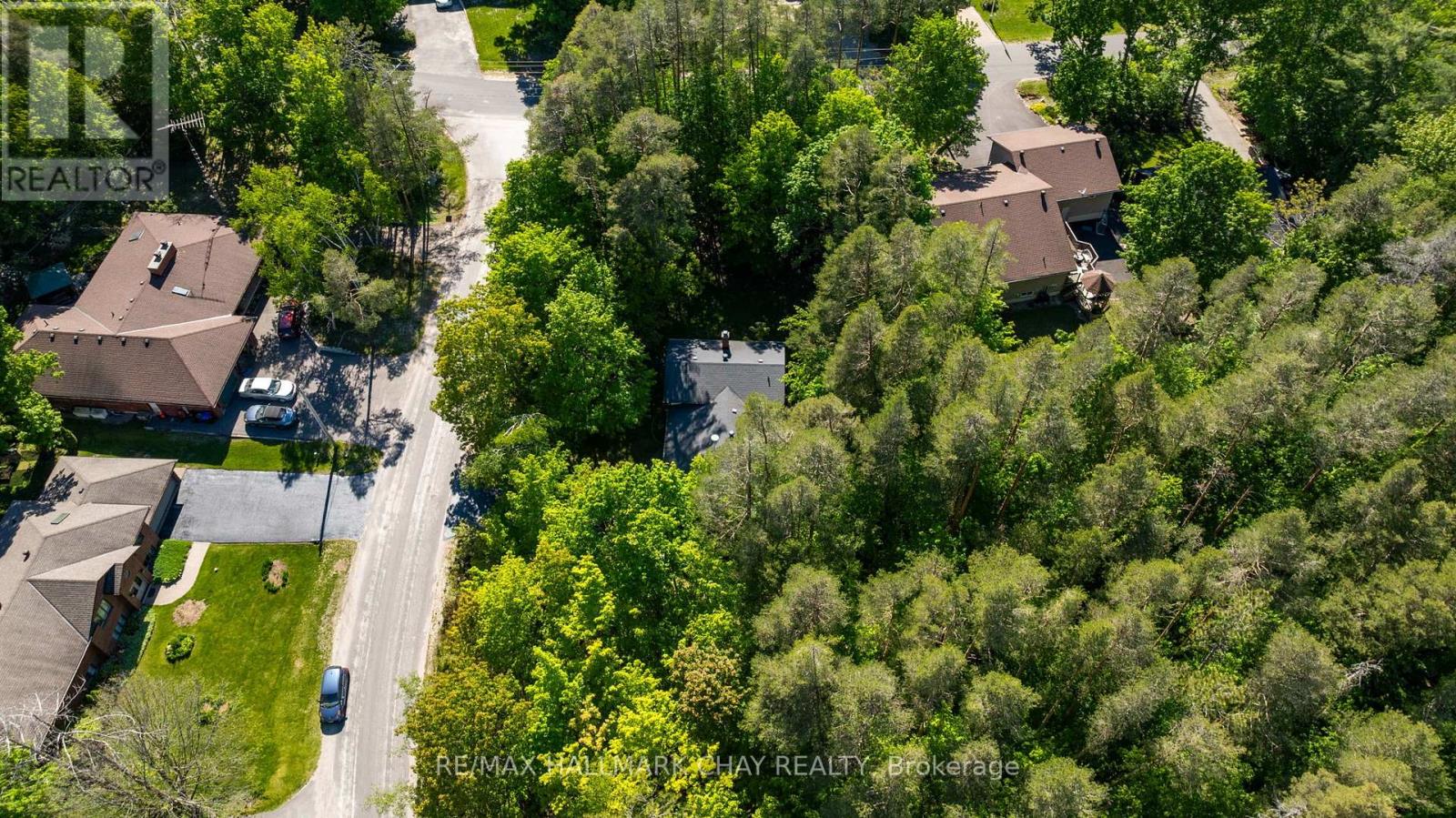 3724 Whitecap Drive, Innisfil, Ontario  L9S 2L4 - Photo 39 - N13241646