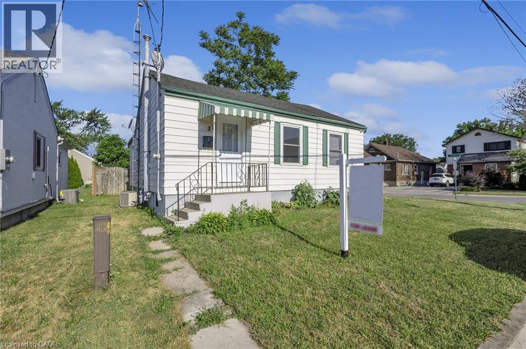 27 St George Street Unit# Main, St. Catharines, Ontario  L2M 5P4 - Photo 2 - 40836902