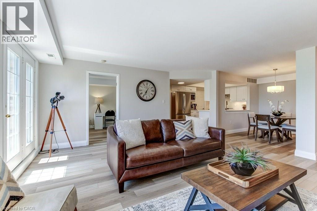 216 PLAINS Road W Unit# B405, Burlington, Ontario