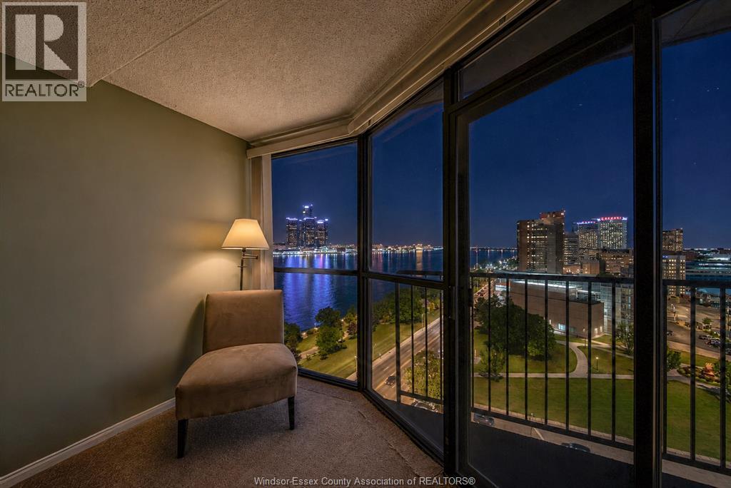 515 Riverside Drive West Unit# 1303, Windsor, Ontario  N9A 7C3 - Photo 2 - 26013190