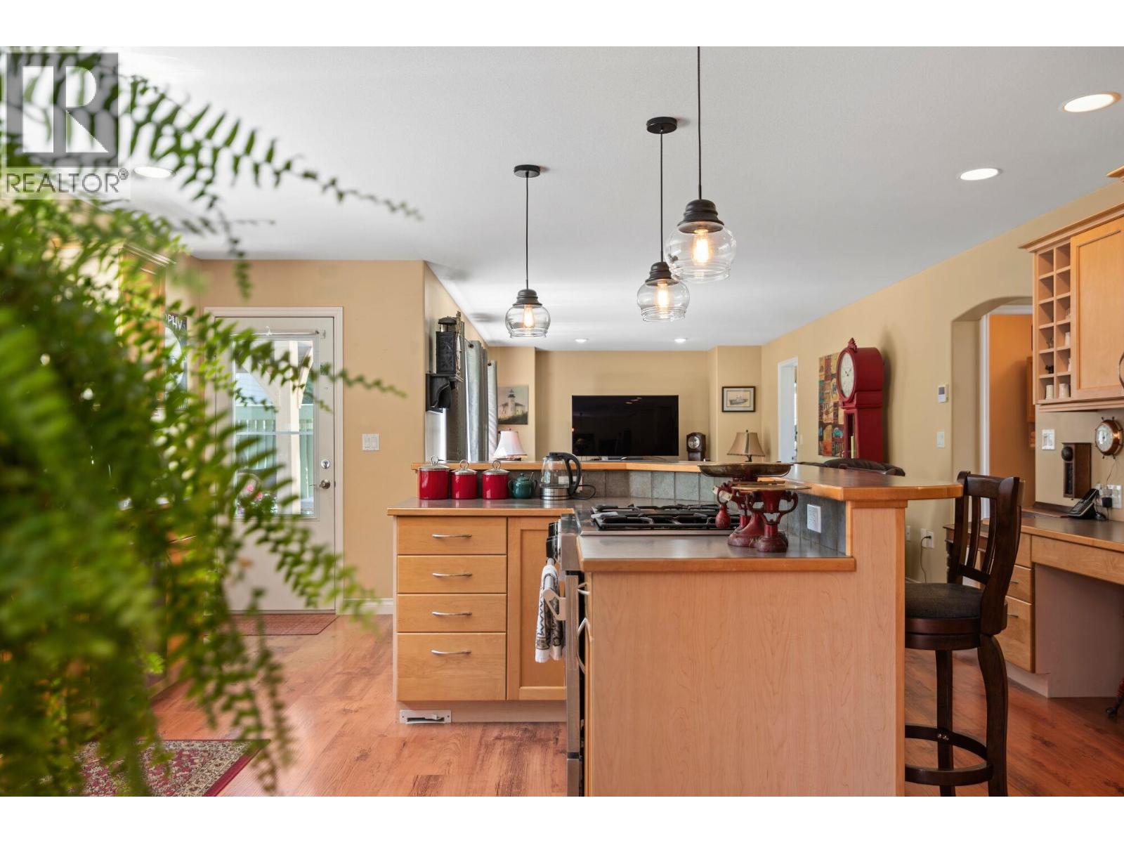 1223 Sunnyside Road, Gibsons, British Columbia  V0N 1V3 - Photo 11 - R3132609
