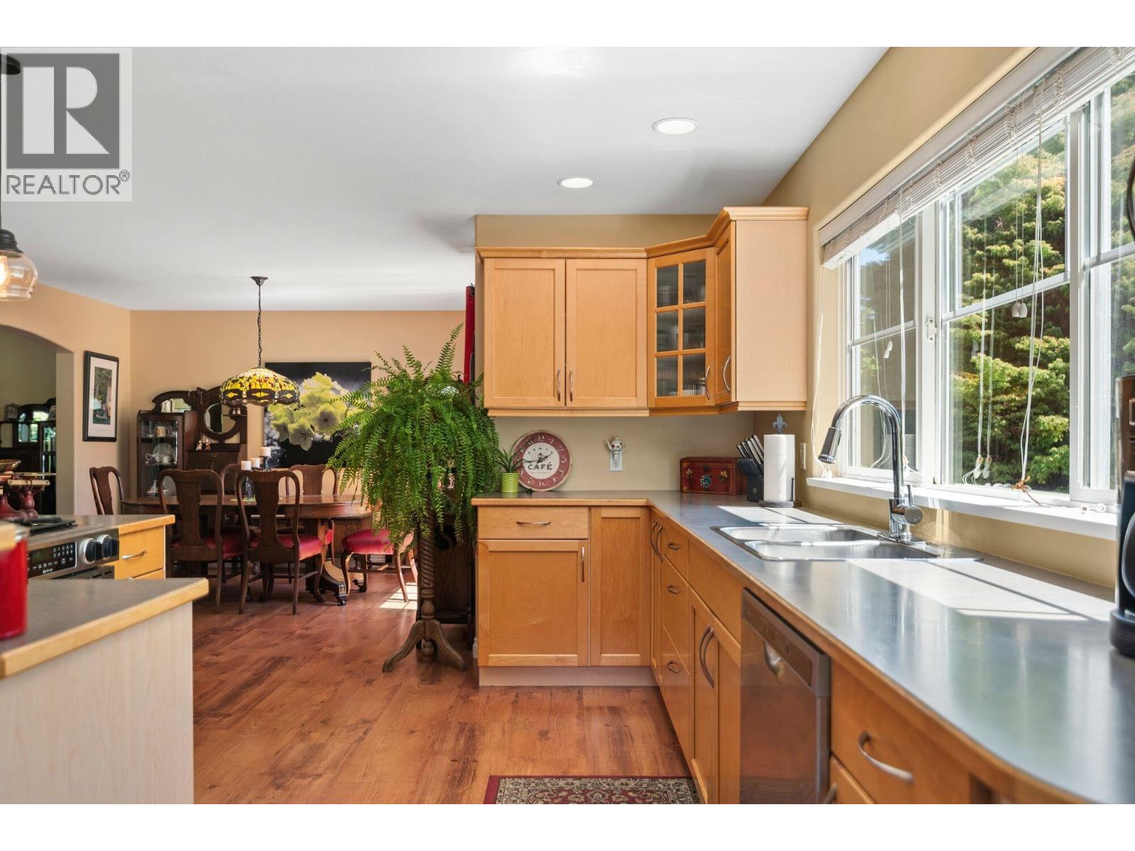 1223 Sunnyside Road, Gibsons, British Columbia  V0N 1V3 - Photo 12 - R3132609