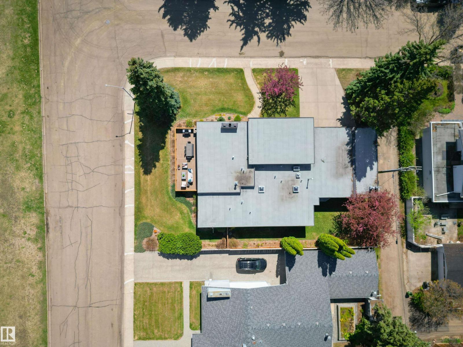 2 Valleyview Cr NW, Edmonton, Alberta  T5R 5S4 - Photo 71 - E4489227