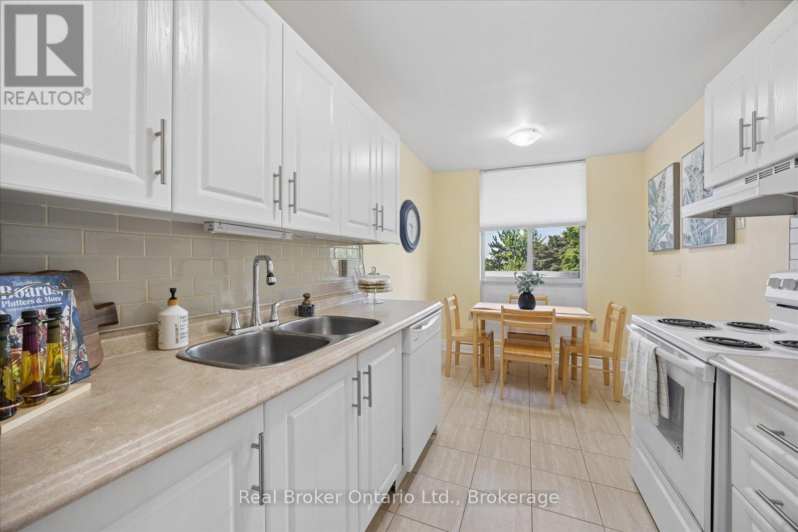 203 - 66 Falby Court, Ajax (South East), Ontario  L1S 3L2 - Photo 17 - E13247346